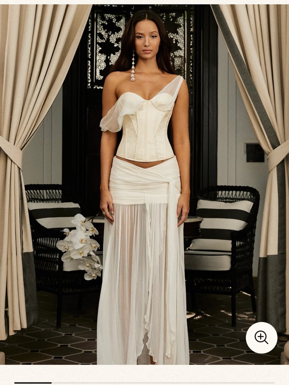 Sanea season corset and skirt set